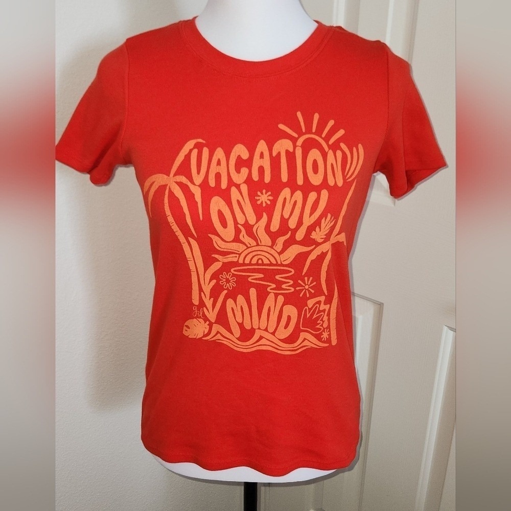 Grace & Lace‎ Women's Red Vacation Graphic Baby T Shirt Size Medium